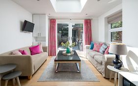 Gorgeous Flat With Garden In Battersea
